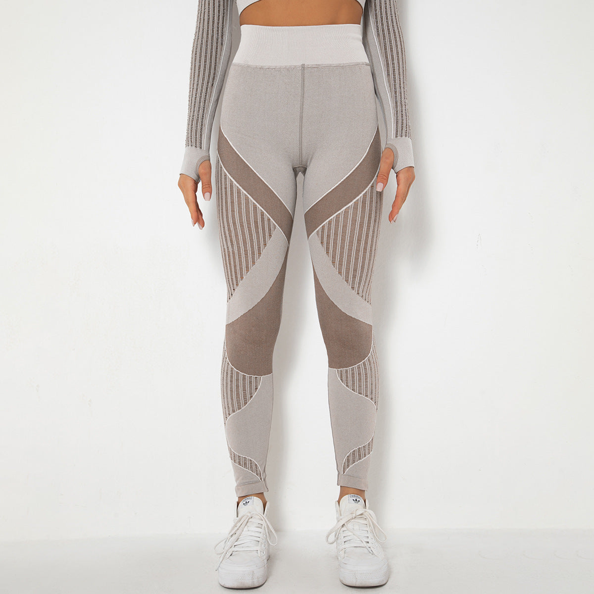 Wholesale Seamless Knit Striped Moisture Wicking Yoga Clothes